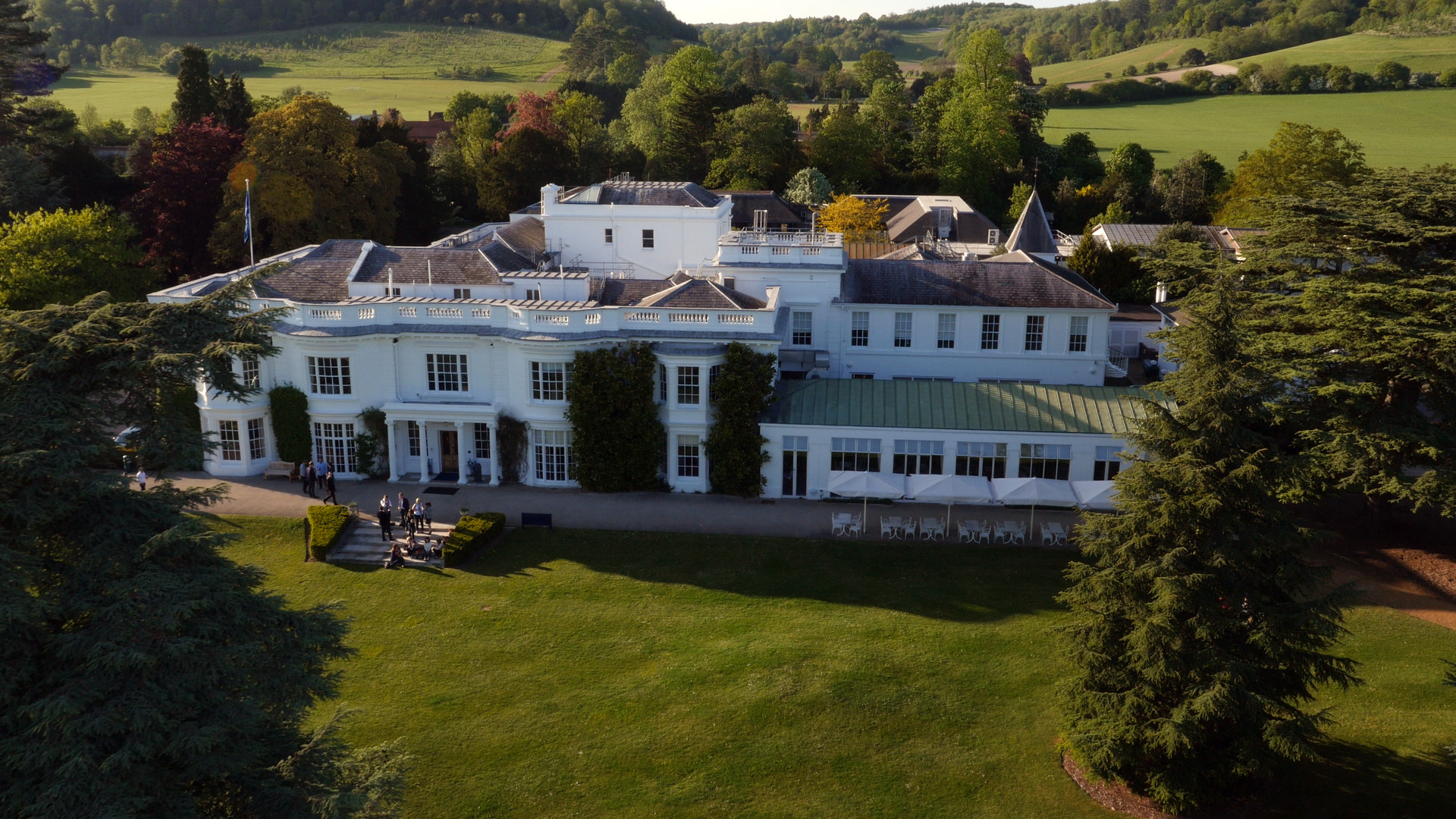 A photo aerial view of Henley Business School campus