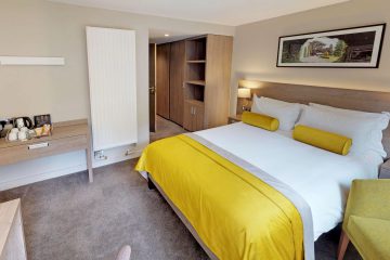 A photo of Henley Greenlands hotel double bedroom