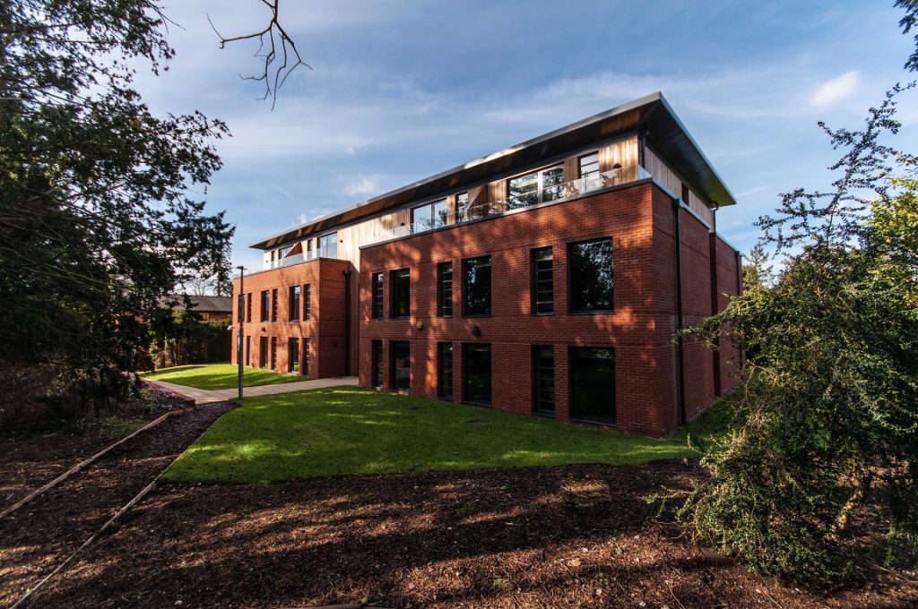 Henley Greenlands Hotel External Building