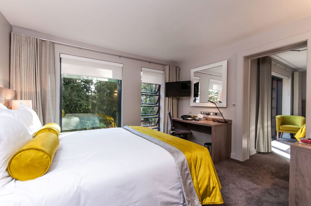 Henley Greenlands Hotel Family Room