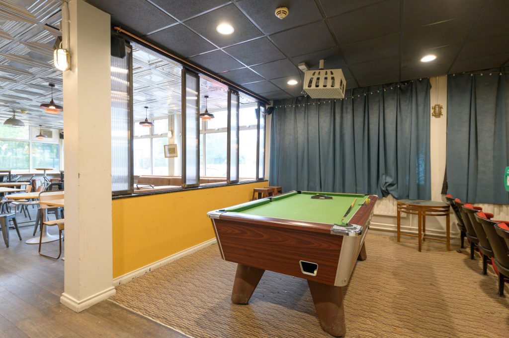 Ice House pool table